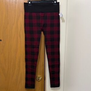 NWT Maurices Sz M reg fleece lined Leggings - Black and Red Buffalo plaid